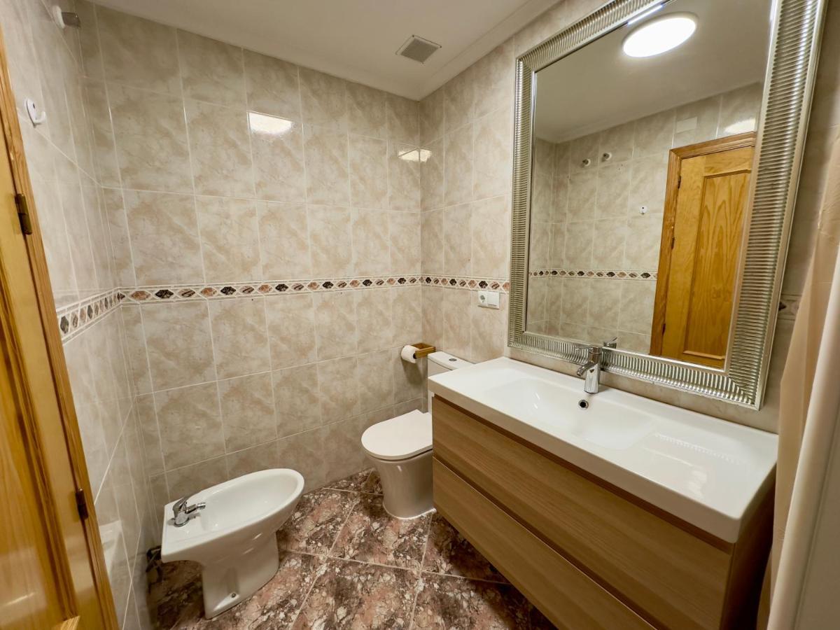 טורבייחה Modern Apartment On Playa Del Cura מראה חיצוני תמונה