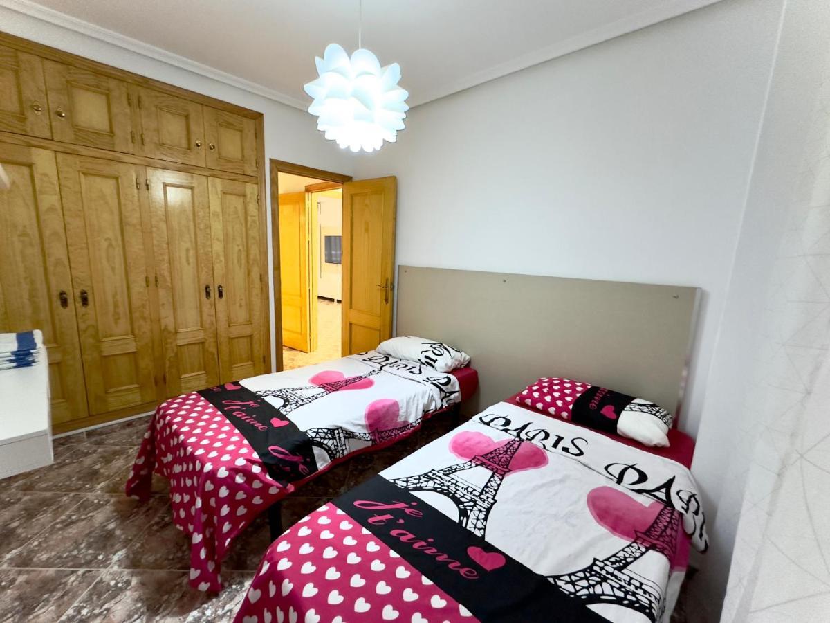 טורבייחה Modern Apartment On Playa Del Cura מראה חיצוני תמונה